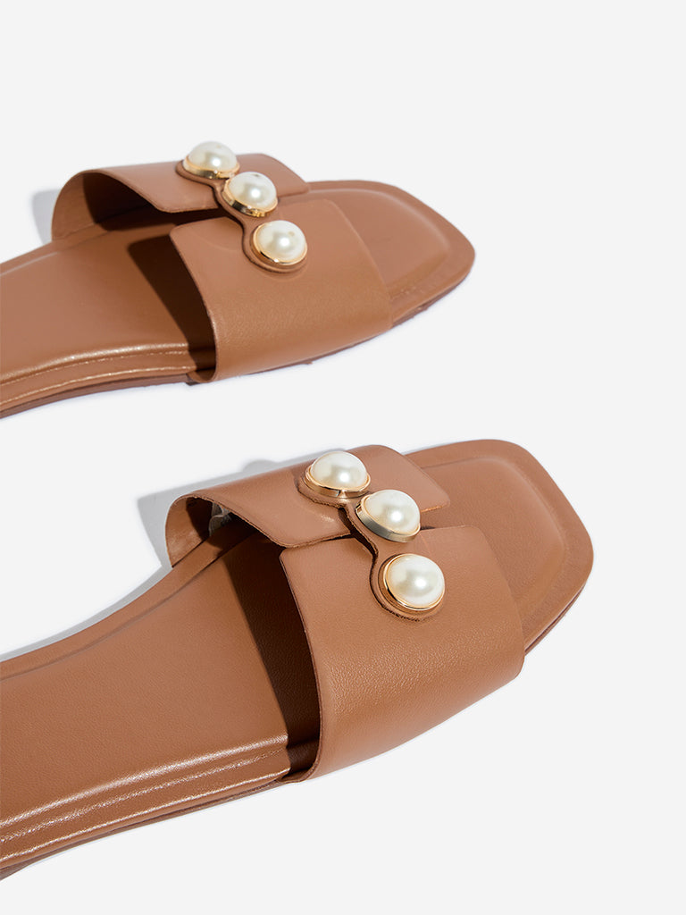 LUNA BLU Tan Pearl Embellished Slides