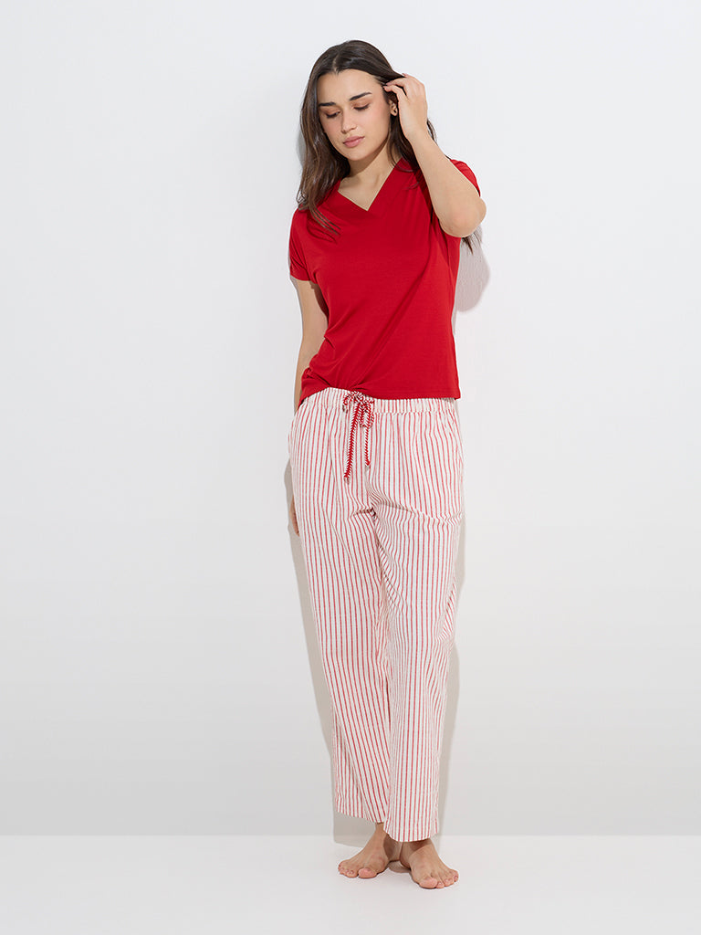 Wunderlove Red Solid Soft Cotton Top