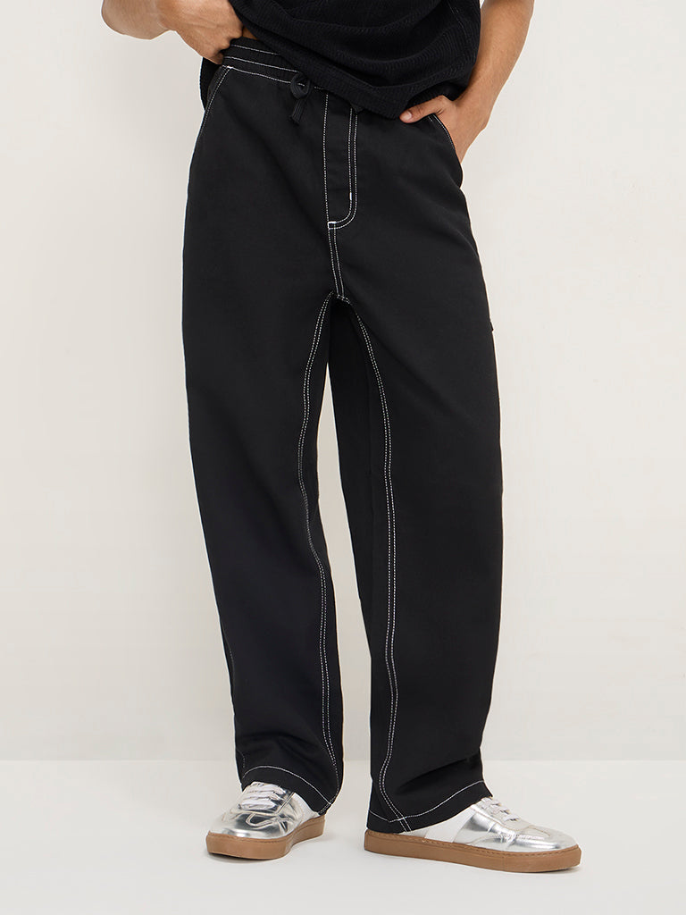 Nuon Black Relaxed - Fit Mid - Rise Jeans