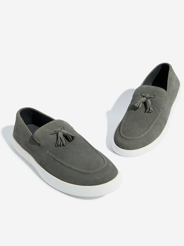 SOLEPLAY Grey Faux-Suede Tassel Loafers