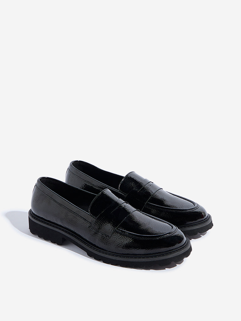 LUNA BLU Black Glossy Loafers