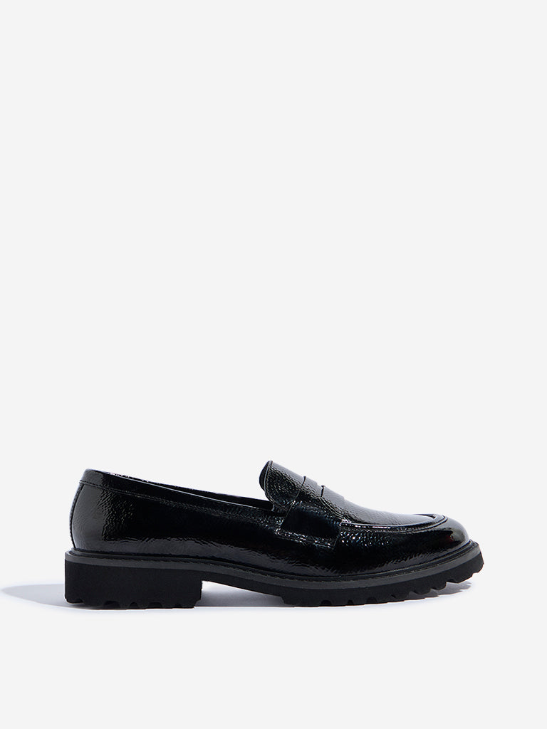 LUNA BLU Black Glossy Loafers