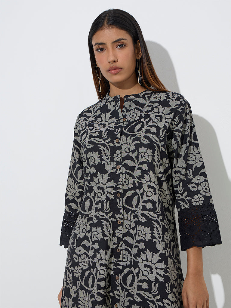 Utsa Black Floral Patterned Cotton-Blend A-Line Kurta