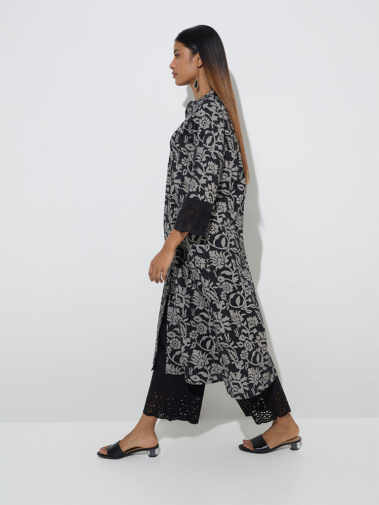 Utsa Black Floral Patterned Cotton-Blend A-Line Kurta