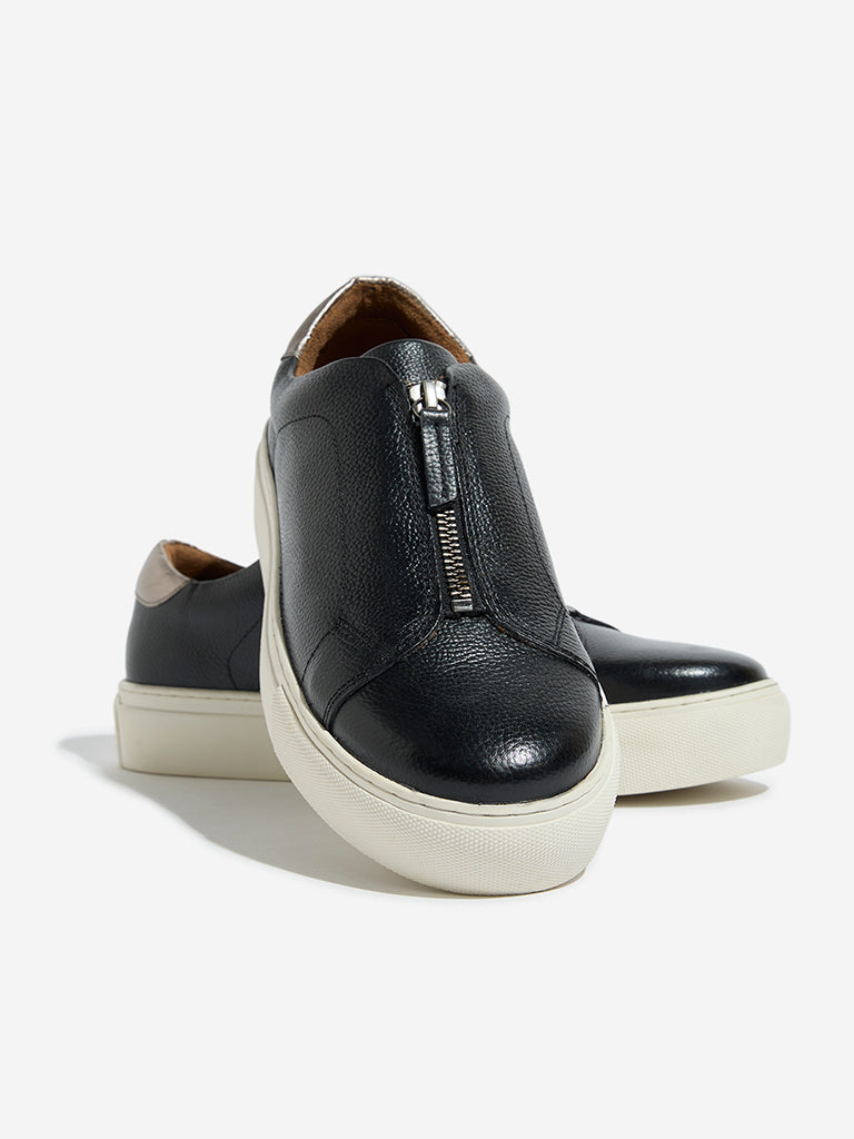 LUNA BLU Black Zipper Detailed Shoes