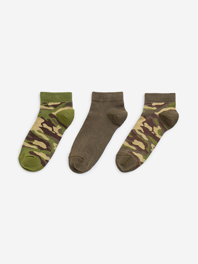 Y&F Kids Olive Camo Printed Ankle-Length Cotton-Blend Socks - Pack of 3