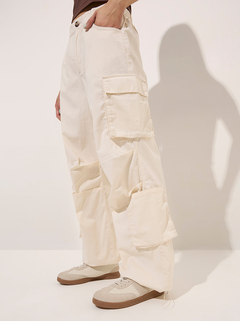 Nuon Off-White Cargo-Style High-Rise Cotton Blend Trousers