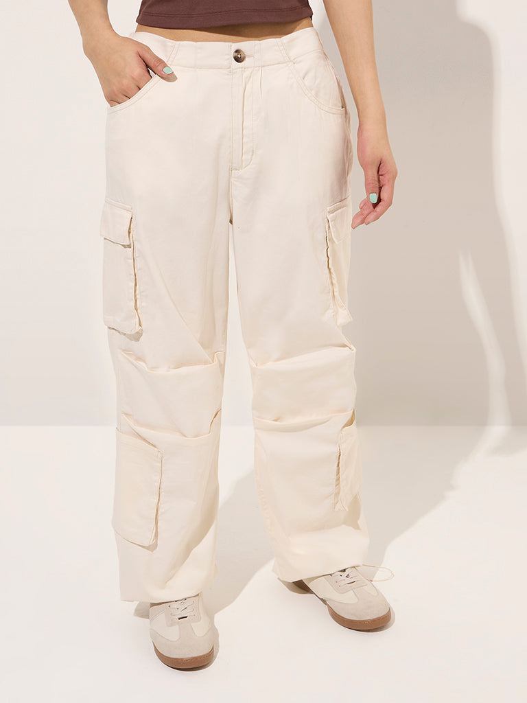 Nuon Off-White Cargo-Style High-Rise Cotton Blend Trousers