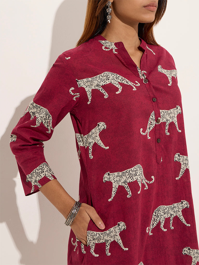 Utsa Maroon Animal Printed Cotton Straight Kurta