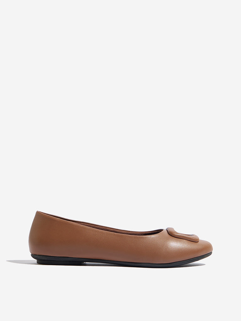 LUNA BLU Tan Buckle-Detailed Ballerina