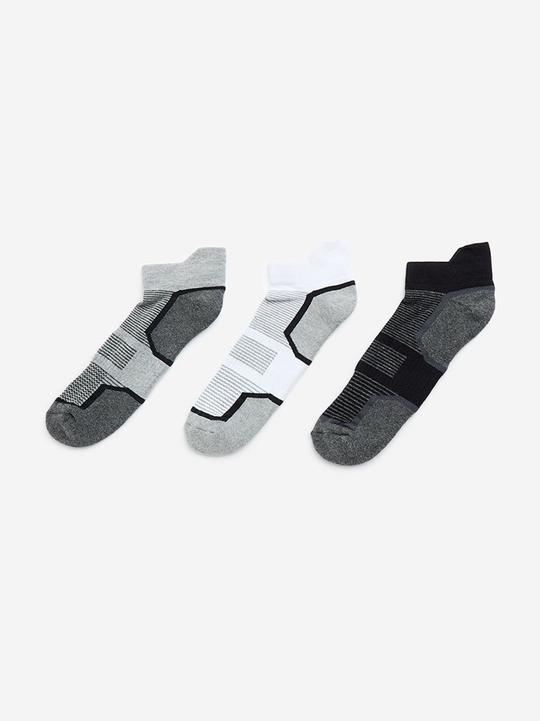 WES Lounge Grey Striped Ankle-Length Cotton-Blend Socks - Pack of 3