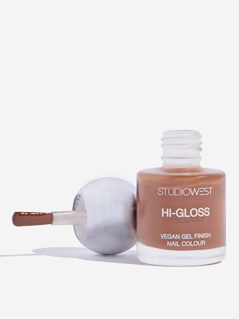 Studiowest Hi-Gloss Nutmeg Noir BR-07 Creme Nail Colour - 8 ml