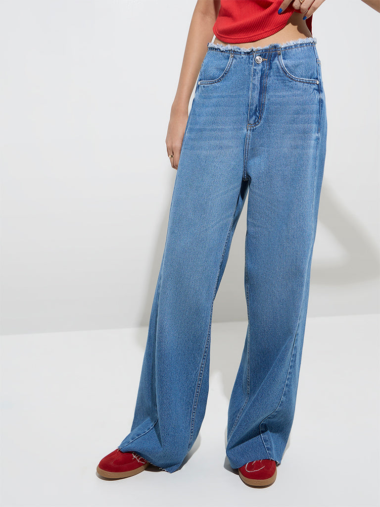 Nuon Blue Faded Straight - Fit High - Rise Jeans