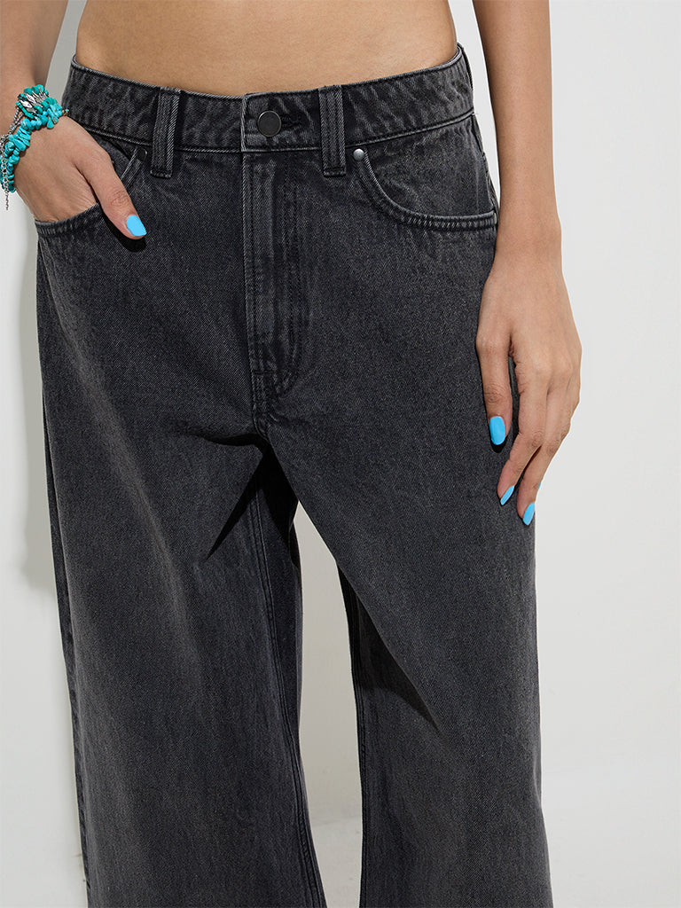 westisde Nuon Women's Charcoal Flared Relaxed-Fit Mid-Rise Jeans for Casual Wear Zoom View
