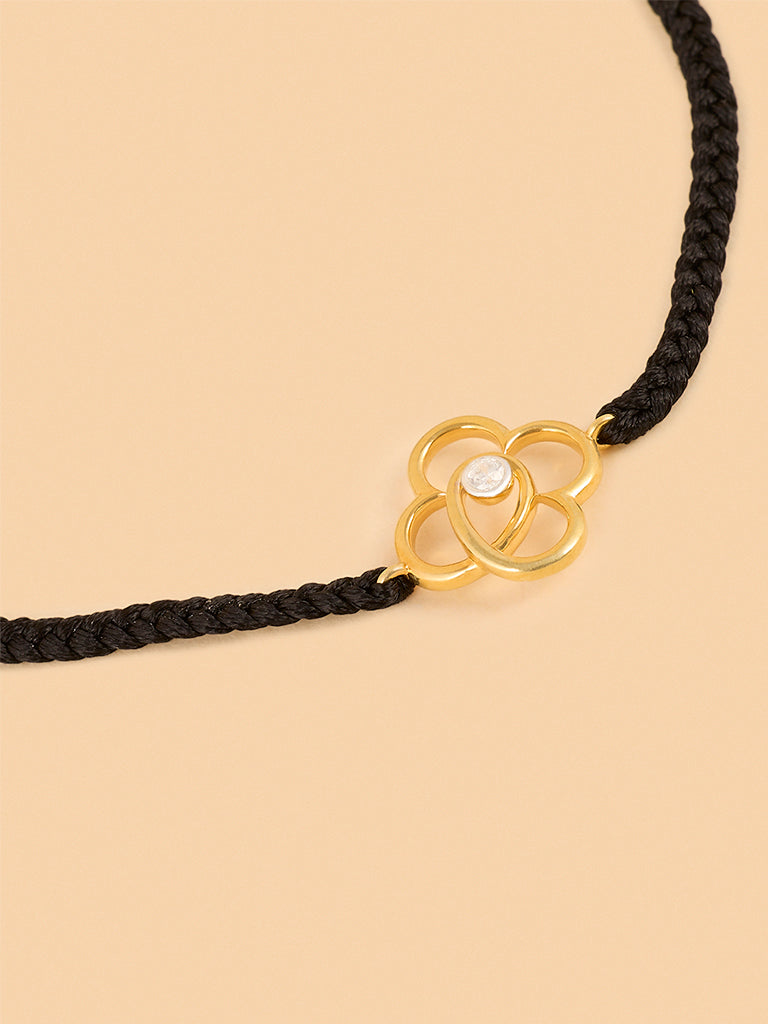 Delicate Floral Lace-Diamond Macrame Bracelet