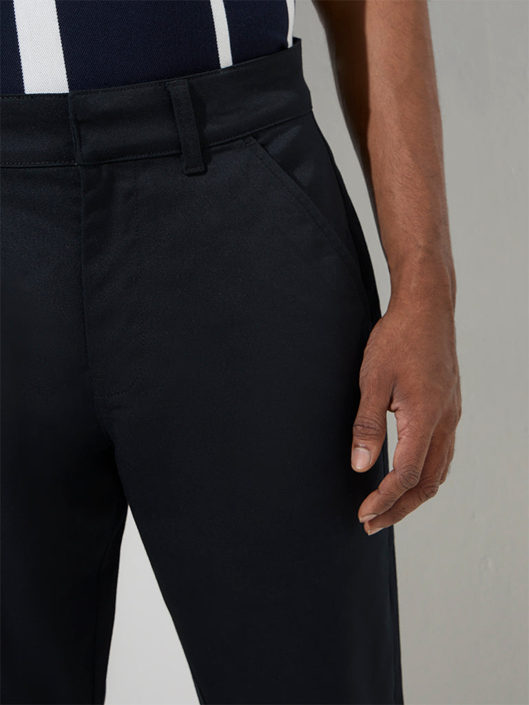 Westside WES Casuals Men's Black Relaxed-Fit Mid-Rise Cotton-Blend Trousers for Casual Wear Zoom View