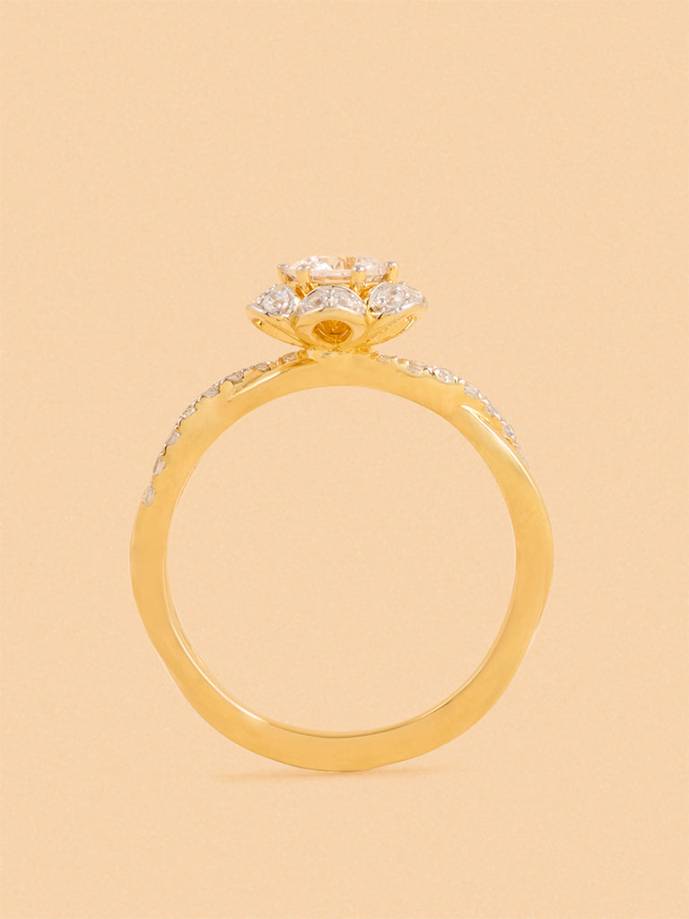Gold Classic Floral Ring