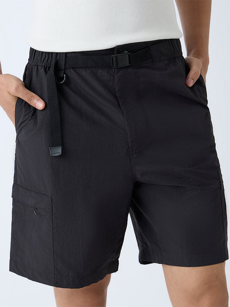 Westside Studiofit Men's Black Solid Relaxed-Fit Mid-Rise Shorts for Sports Wear Zoomed View
