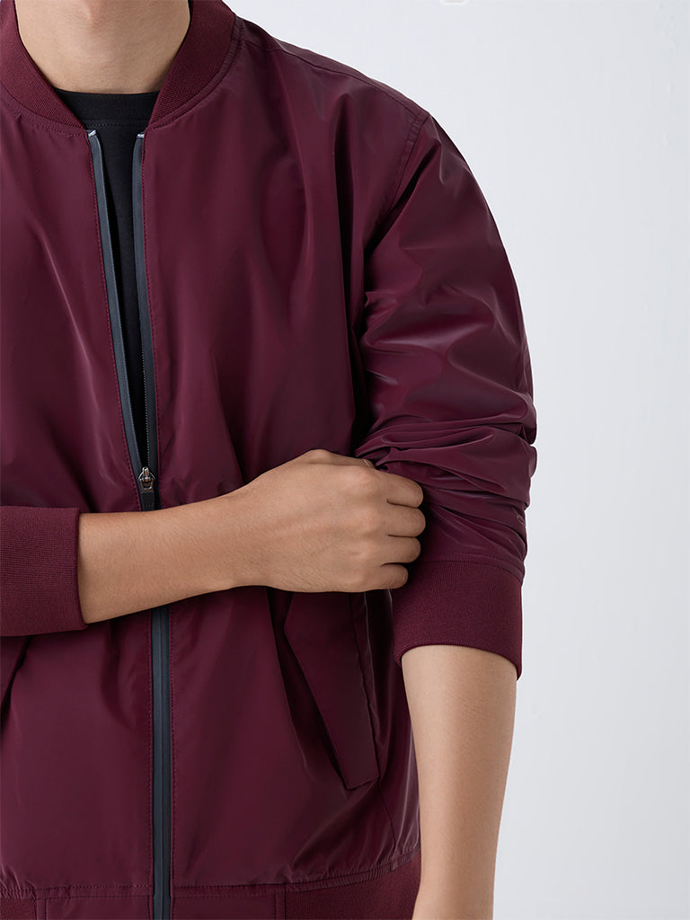 Westside Studiofit Men's Wine Solid Relaxed-Fit Jacket for Sports Wear Zoomed View