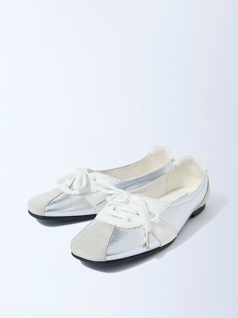 LUNA BLU Silver Lace-Up Shoes