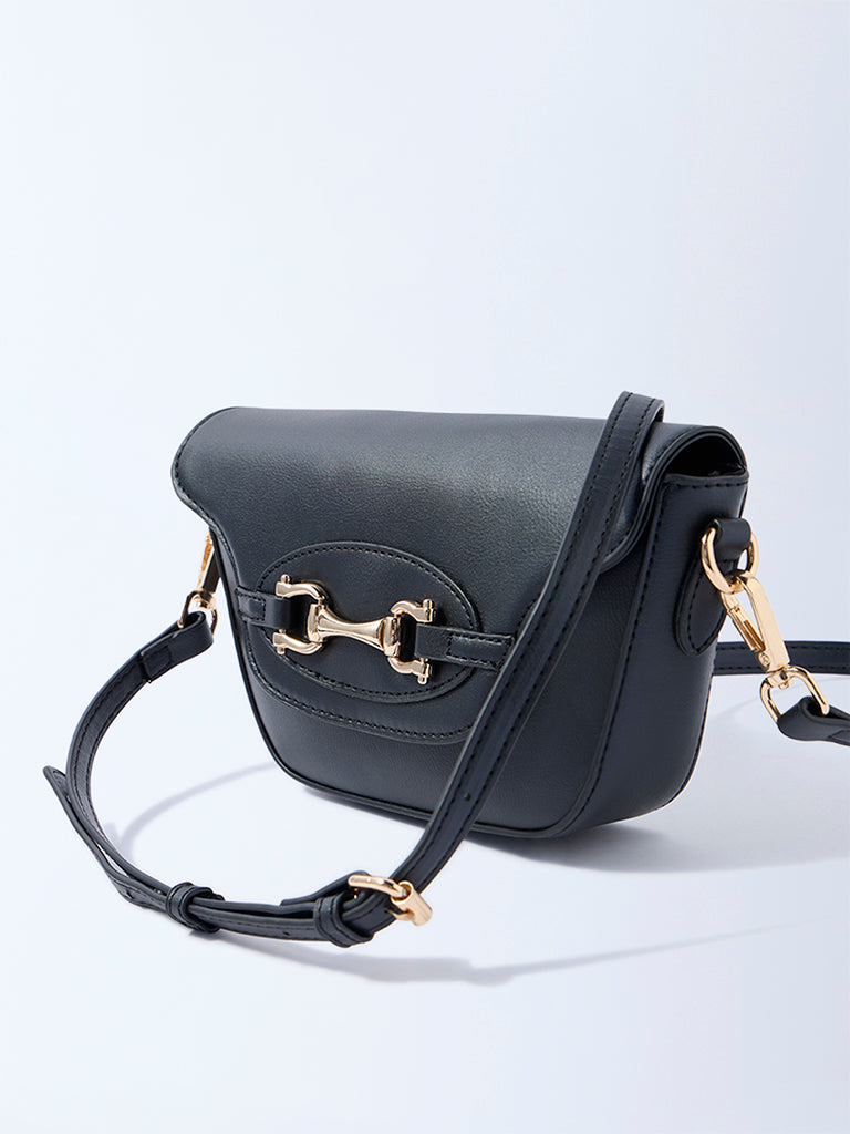 Westside Black Buckle-Detailed Sling Bag
