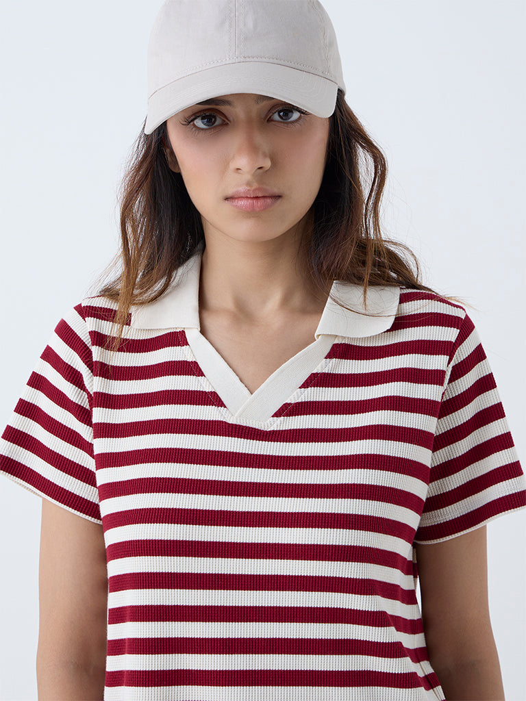 Westside Studiofit Women's Maroon Striped Cotton-Blend T-Shirt for Sports Wear Zoomed View