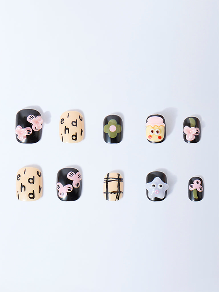 Studiowest Press & Go Quirky Star Reusable Press-On Nail Set