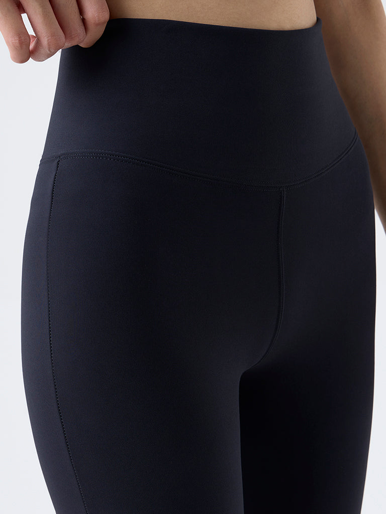 Nuoflexx Black Solid High-Rise Pants
