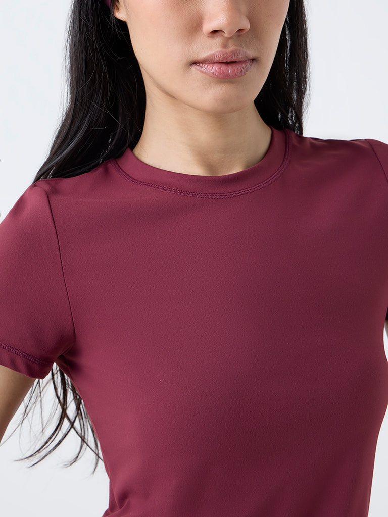 Nuoflexx Burgundy Solid T-Shirt