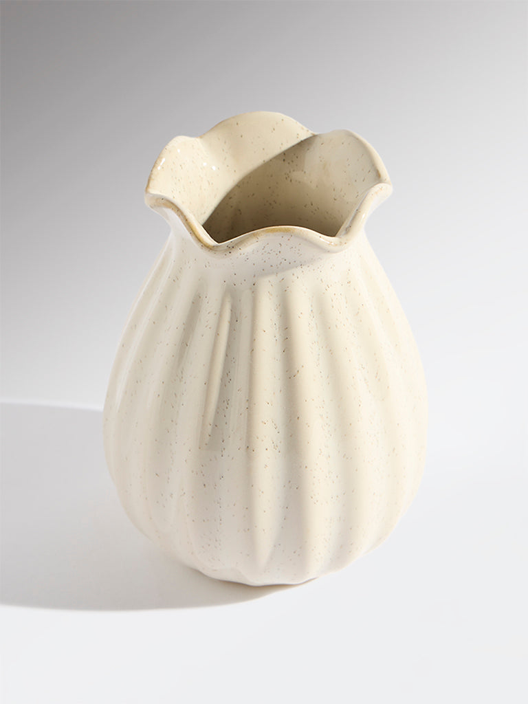 Westside Home Cream Ceramic Frill Vase