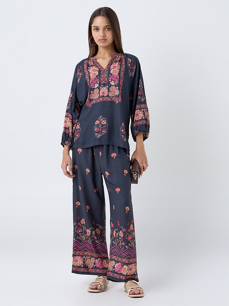 Utsa Black Floral Printed Pants
