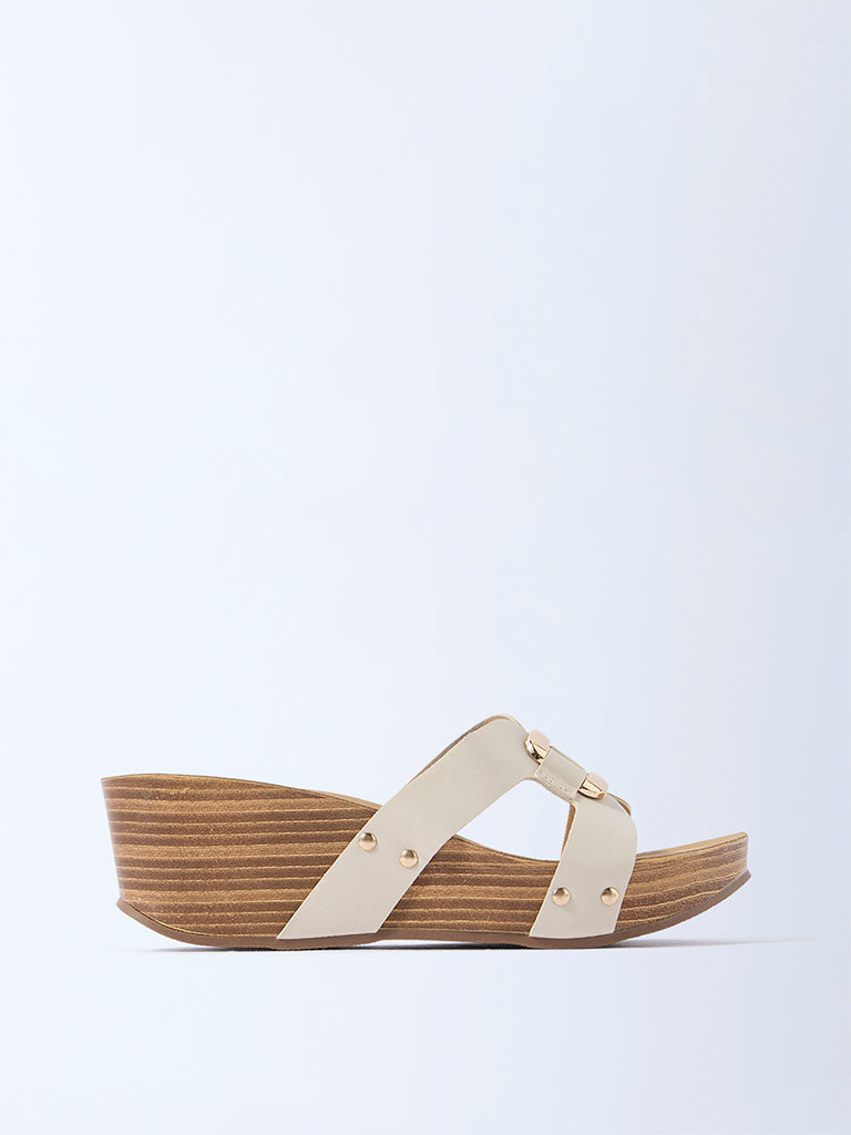 LUNA BLU Ivory Buckle-Detailed Wedge-Heel Sandals - Exclusive