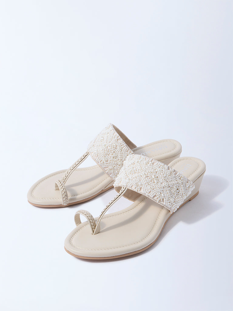 LUNA BLU Ivory Pearlescent Kolhapuri Wedge Sandals