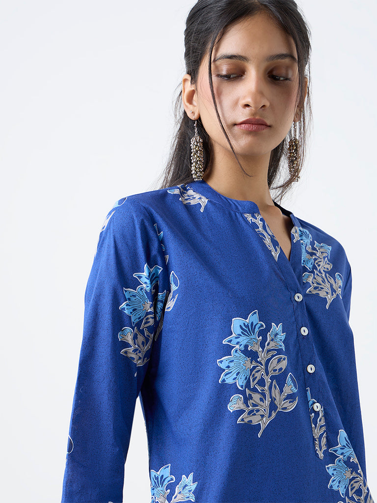 Utsa Blue Floral Pattern Cotton Straight Kurta