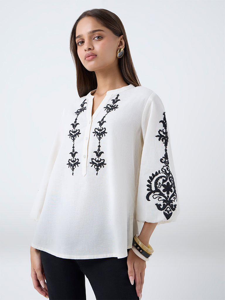 Utsa Off-White Embroidered Cotton-Blend Tunic