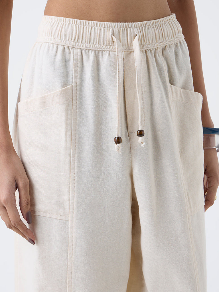 Bombay Paisley Off-White Solid Cotton-Blend Pants