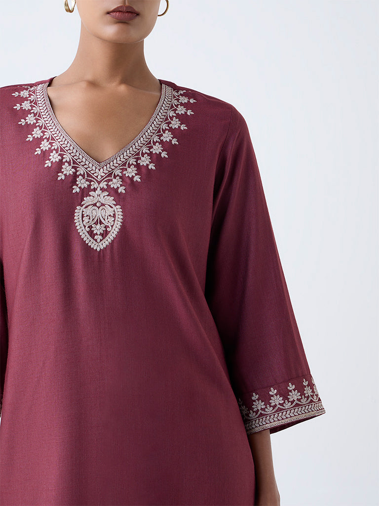 Zuba Maroon Floral Embroidered A-Line Kurta