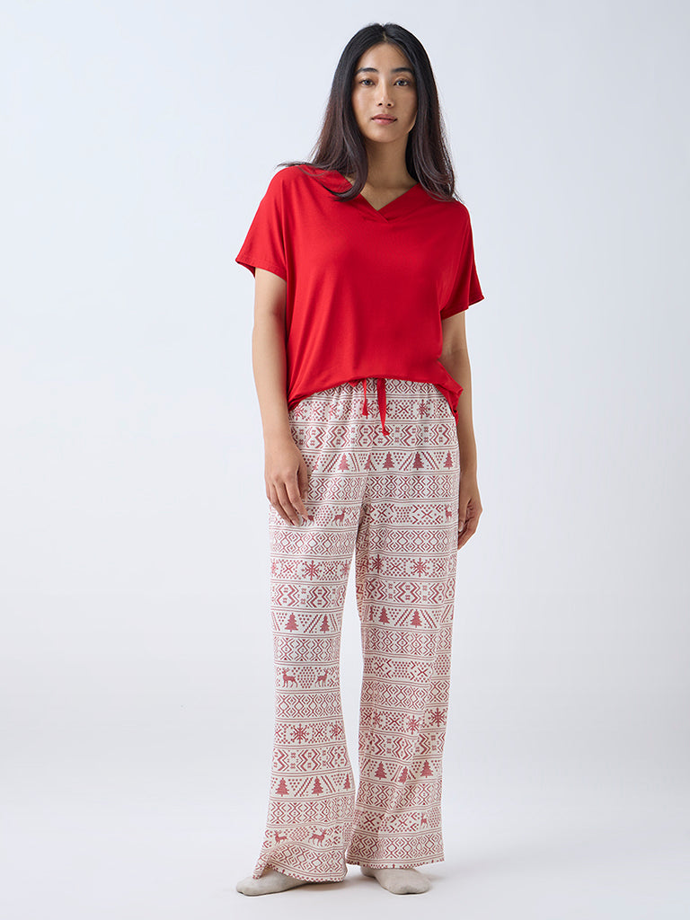 Wunderlove Red Solid V-Neck Top