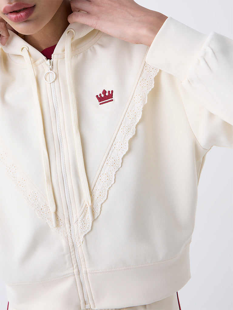 Studiofit Cream Schiffli Detailed Hooded Jacket