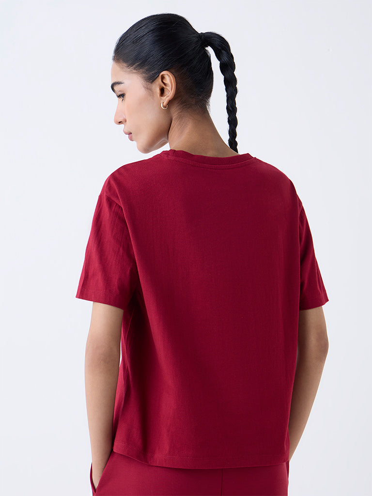 Studiofit Maroon Text Pattern Cotton T-Shirt