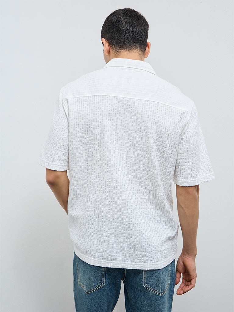 WES Casuals White Seersucker Striped Relaxed-Fit Shirt
