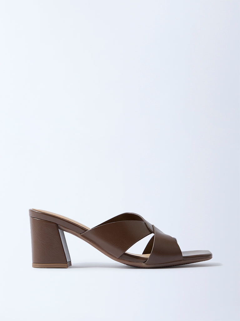 LUNA BLU Brown Block-Heel Sandals