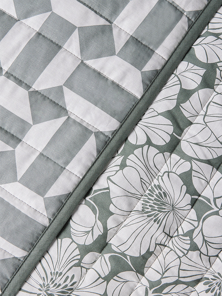 Westside Home Sage Floral Reversible Queen Bed Comforter