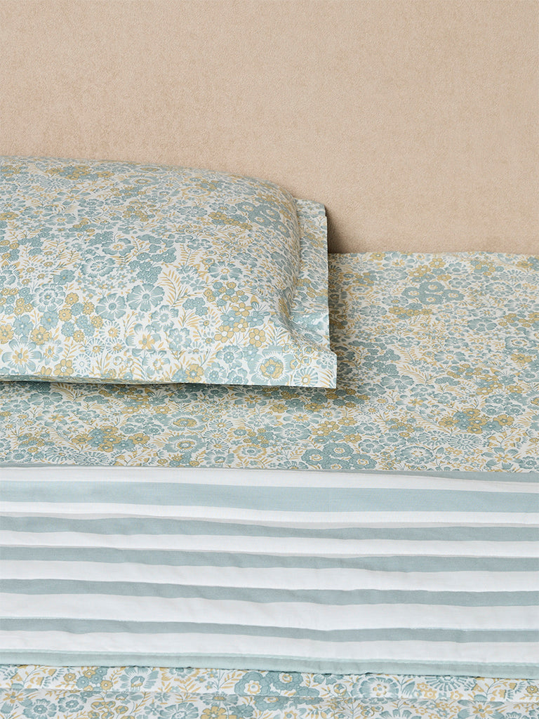 Westside Home Dusty Blue Floral Reversible Quilted Single Bed Comforter