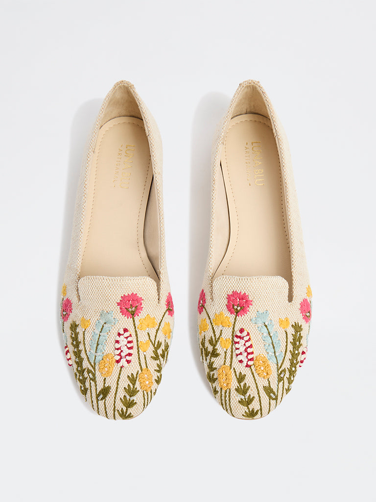 LUNA BLU Beige Floral Embroidered Loafers