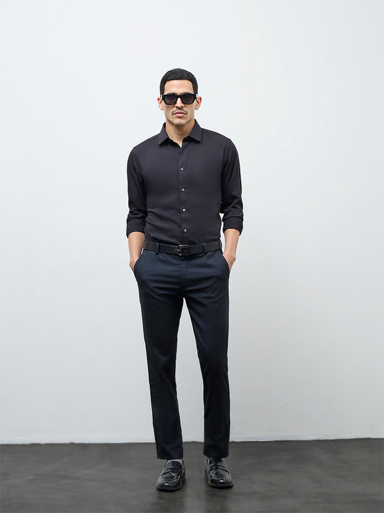 WES Formals Black Solid Slim-Fit Shirt