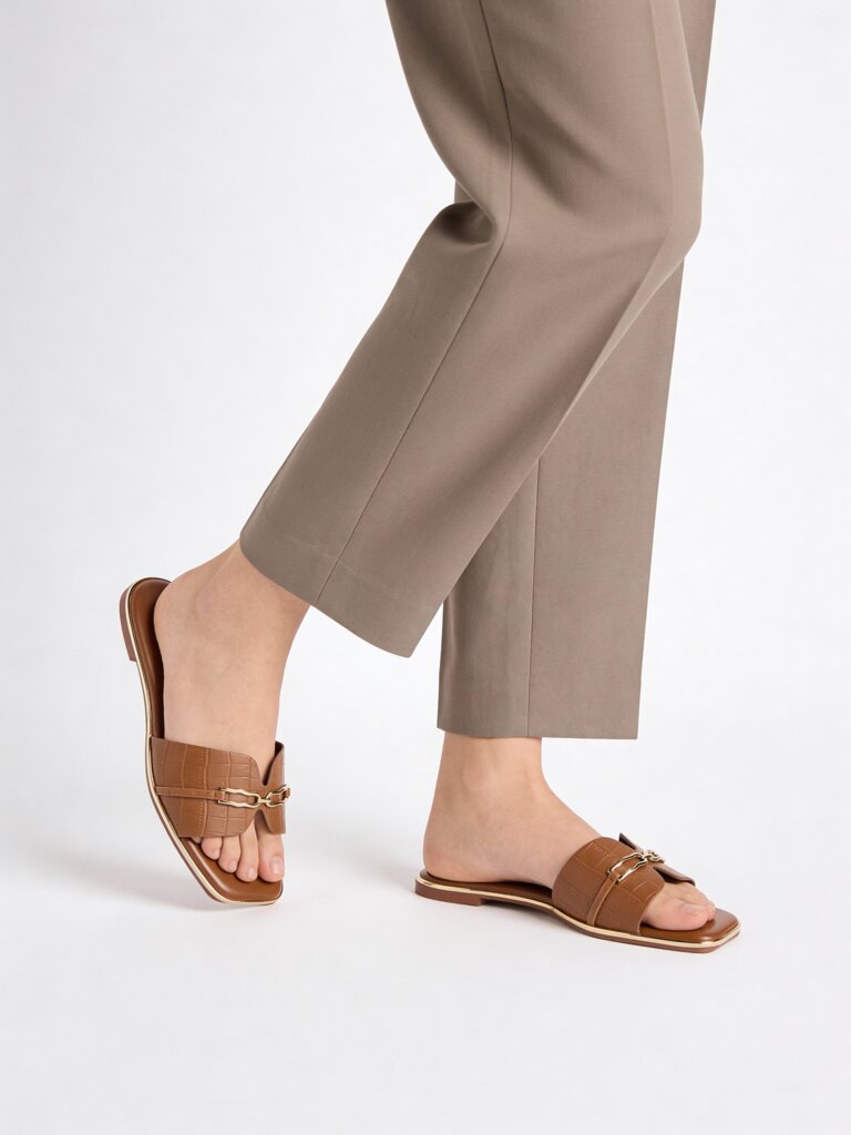 LUNA BLU Tan Buckle-Detailed Slides