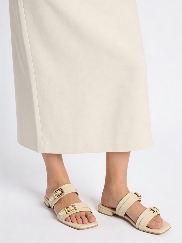 LUNA BLU Ivory Buckle Detailed Slides