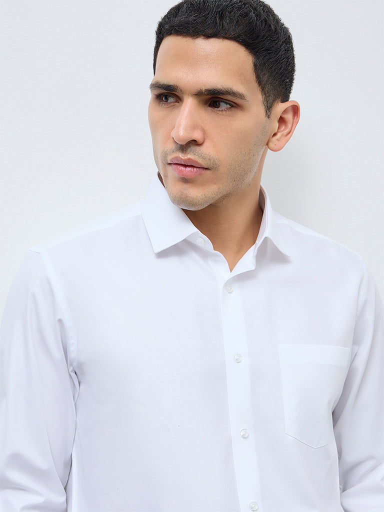 WES Formals White Solid Slim-Fit Cotton Shirt