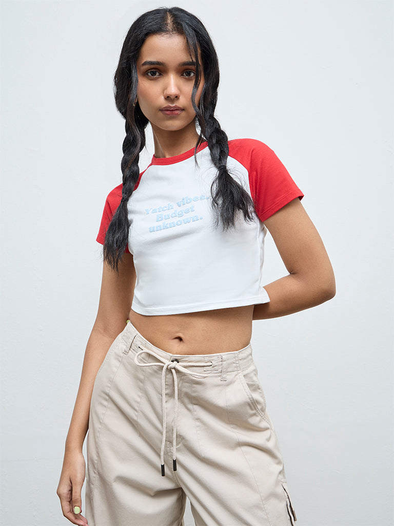 Nuon Red Text Design Cotton-Blend T-Shirt